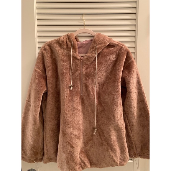 Fuzzy jacket - Picture 1 of 1